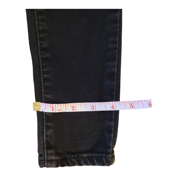 Levi's - Picture 4 of 6